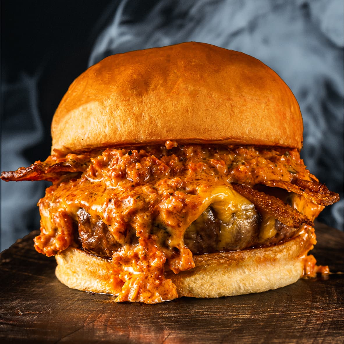 Hamburguesa de Gottan Grill con queso, bacon y salsa